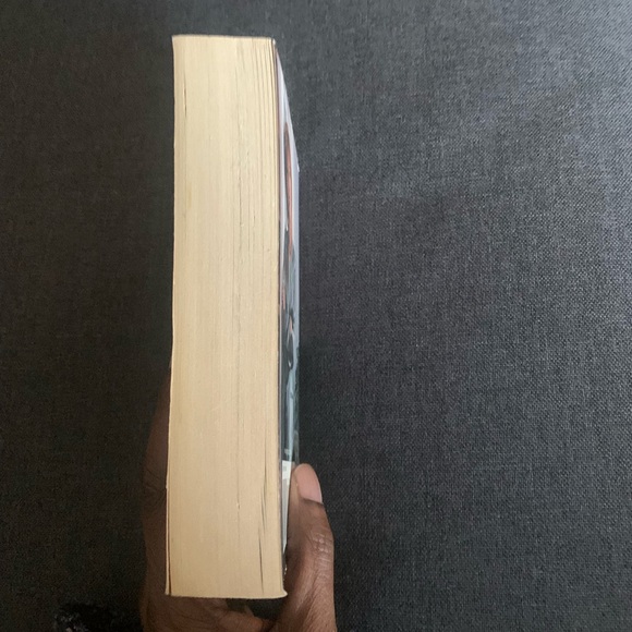 Nora Roberts 'Jewels of the Sun' Book #1 New York Times BestSelling Author - Picture 3 of 4